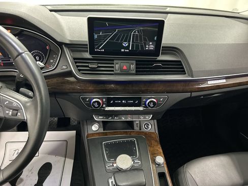 Used 2020 Audi Q5 e Prestige w/ Prestige Package AWD/4WD image 19