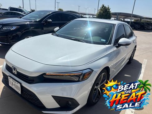 Used 2024 Honda Civic Touring image 2