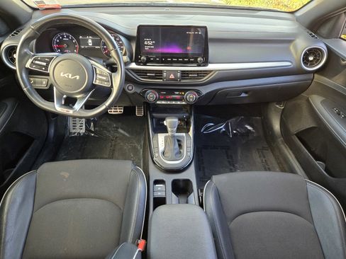 Used 2024 Kia Forte GT-Line w/ GT-Line Premium Package image 11