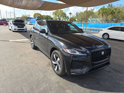 Used 2024 Jaguar F-PACE R-Dynamic S image 3