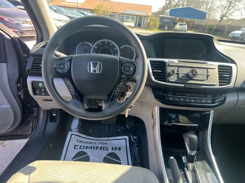 Used 2016 Honda Accord LX image 11