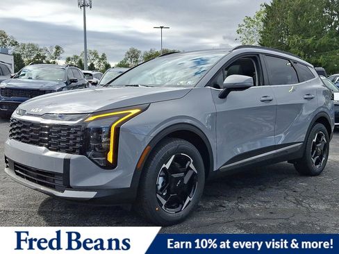 New 2026 Kia Sportage EX w/ EX Panoramic Sunroof Package image 2