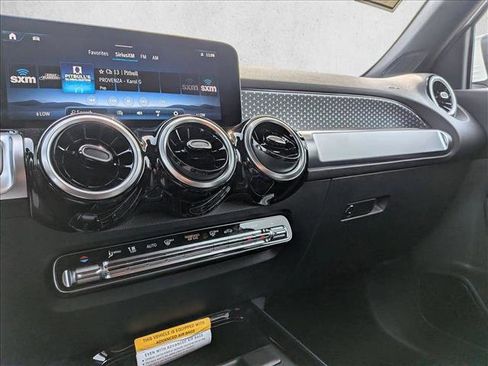 New 2026 Mercedes-Benz GLB 250 image 13