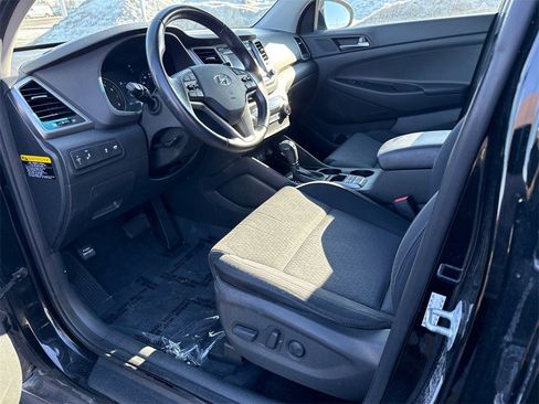 Used 2016 Hyundai Tucson Sport image 17