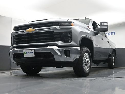 New 2026 Chevrolet Silverado 2500 LT w/ All Star Edition AWD/4WD image 7