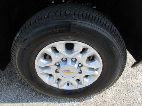 New 2025 Chevrolet Silverado 2500 LT image 9