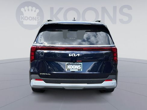 New 2026 Kia Carnival EX FWD image 5