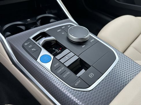 New 2025 BMW i4 xDrive40i w/ Premium Package image 33