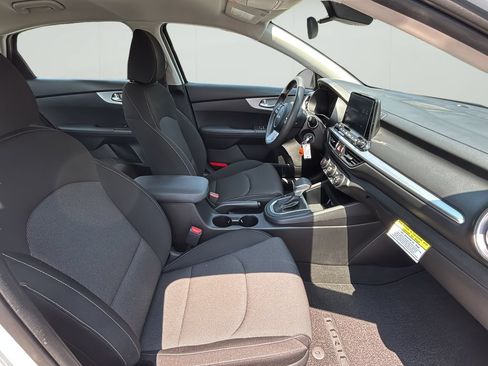 Used 2023 Kia Forte LXS w/ LXS Technology Package FWD image 36