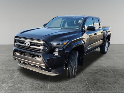 New 2026 Toyota Tacoma SR5 AWD/4WD image 3