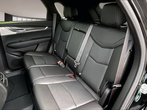 New 2026 Cadillac XT5 Sportv w/ LPO, Floor Liner Package AWD/4WD image 10