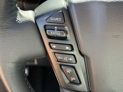 Used 2023 Nissan Frontier SV w/ SV Convenience Package image 16