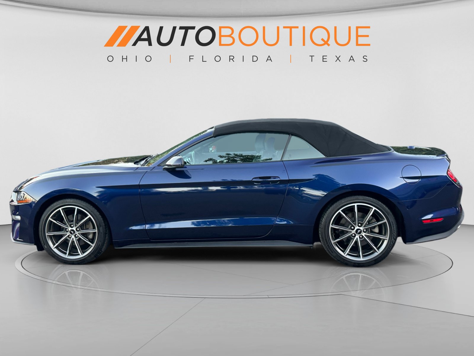 Used 2019 Ford Mustang Premium w/ Equipment Group 201A RWD image 2
