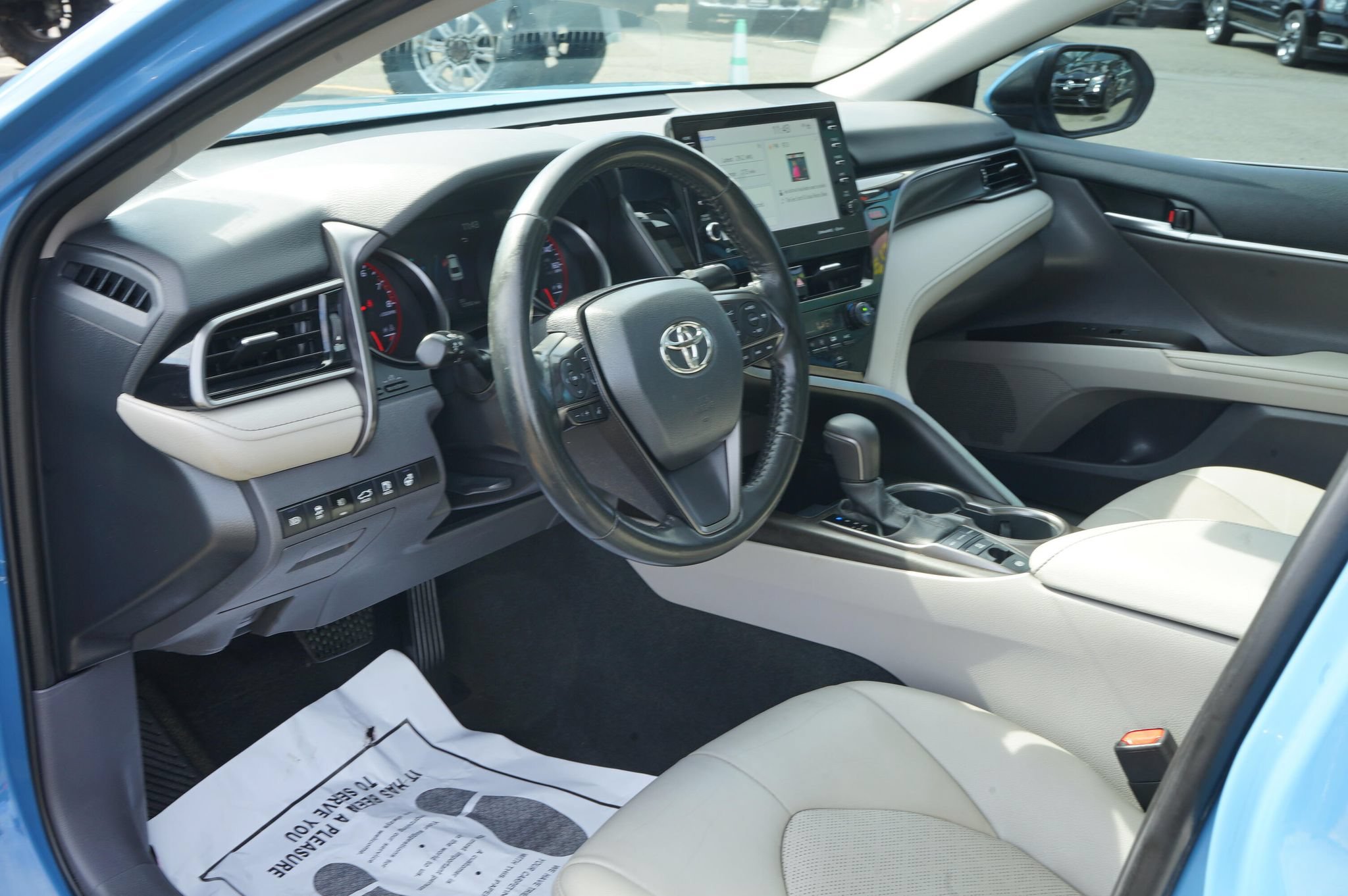 Used 2023 Toyota Camry XSE w/ Blackout Package (TMS) FWD image 16