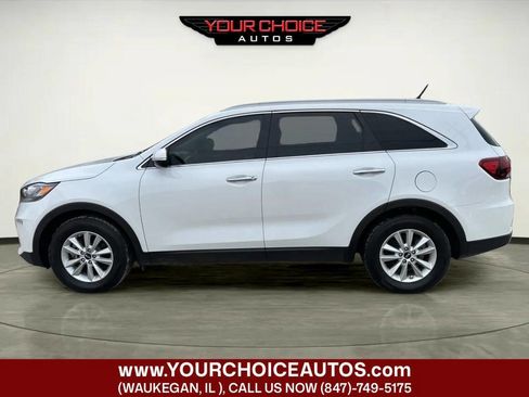 Used 2020 Kia Sorento LX w/ LX I4 Convenience Package image 2