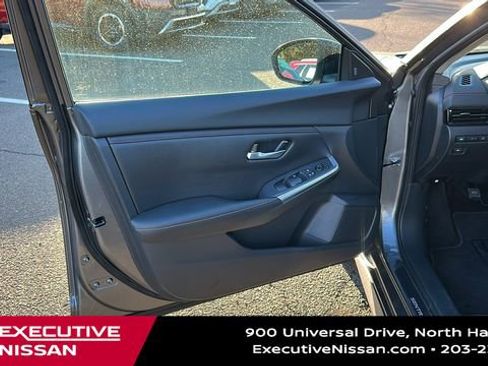 Certified 2025 Nissan Sentra SR image 8