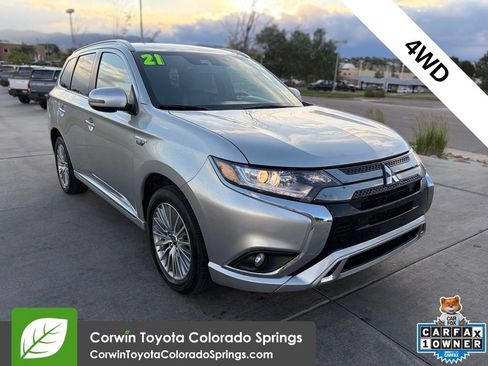 Used 2021 Mitsubishi Outlander 4WD Plug-In Hybrid image 1