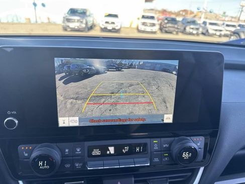 Used 2024 Toyota Grand Highlander XLE image 25