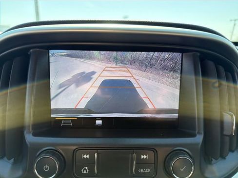 Used 2019 Chevrolet Colorado ZR2 image 23