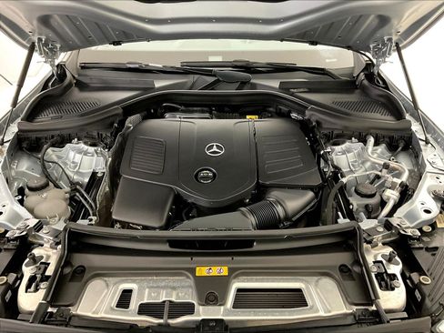 Used 2023 Mercedes-Benz GLC 300 4MATIC image 30