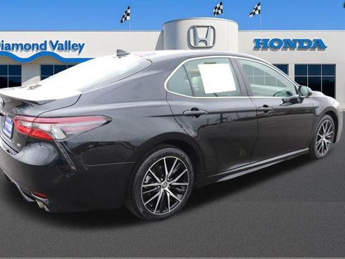Used 2023 Toyota Camry SE image 7