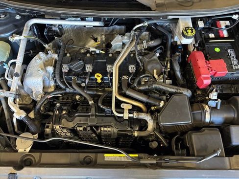 Used 2021 Nissan Rogue SV AWD/4WD image 19