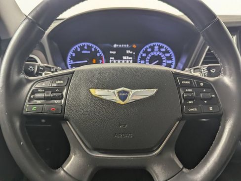 Used 2015 Hyundai Genesis 5.0 RWD image 16