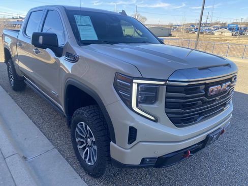 Used 2023 GMC Sierra 1500 AT4 w/ Technology Package image 2
