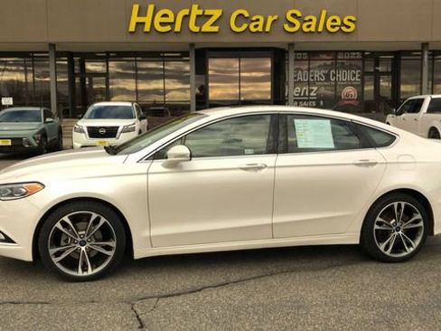 Used 2018 Ford Fusion Titanium image 5
