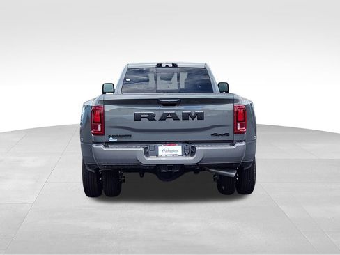 Used 2024 Toyota Tacoma SR AWD/4WD image 6
