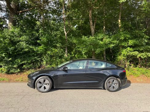 Used 2021 Tesla Model 3 Long Range AWD/4WD image 2