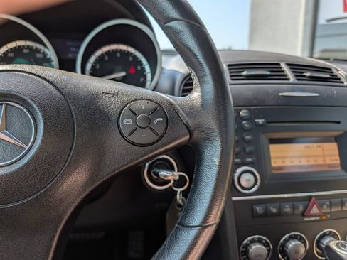 Used 2009 Mercedes-Benz SLK 300 image 23