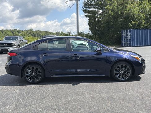 Used 2024 Toyota Corolla SE FWD image 4