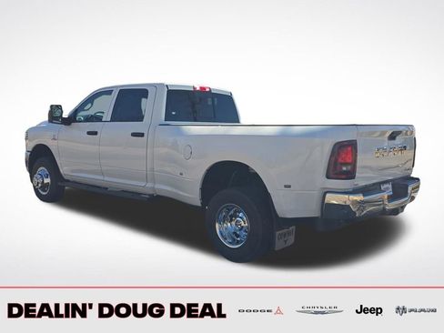 New 2026 RAM 3500 Tradesman AWD/4WD image 3