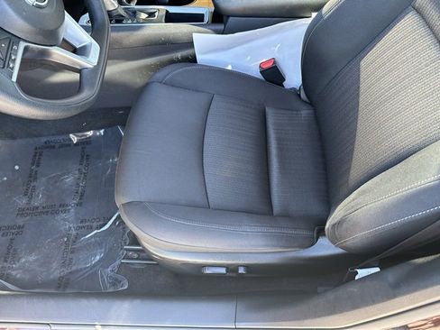 Used 2024 Nissan Altima 2.5 SV image 21