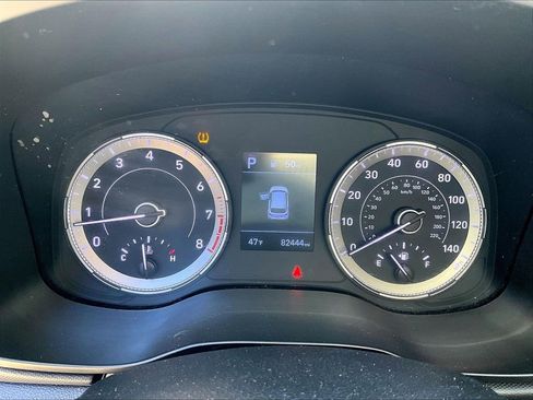 Used 2020 Hyundai Venue SEL image 17