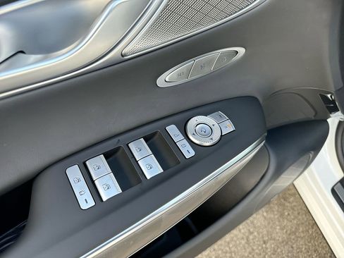 Used 2025 Genesis GV70 3.5T Sport w/ Sport Advanced Package image 22