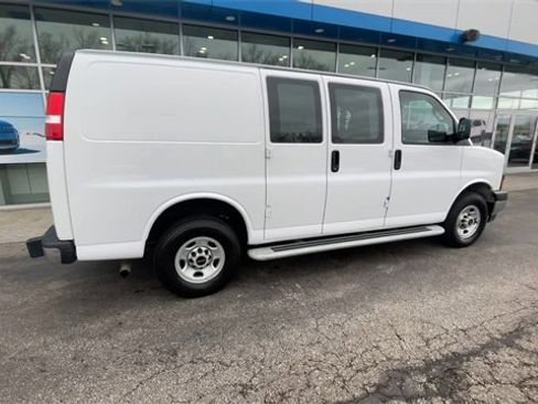 Certified 2024 GMC Savana 2500 w/ Driver Convenience Package image 8