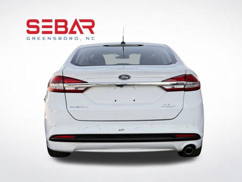 Used 2018 Ford Fusion SE w/ Equipment Group 602A FWD image 7