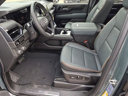 New 2026 GMC Yukon XL AT4 w/ AT4 Premium Plus Package image 8