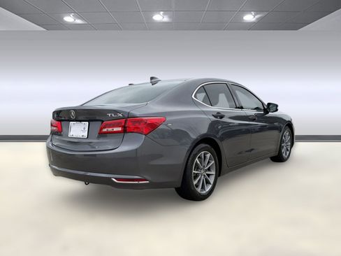 Used 2019 Acura TLX image 8