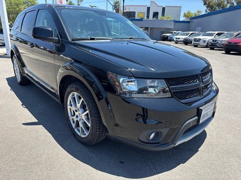 Used 2018 Dodge Journey GT FWD image 1
