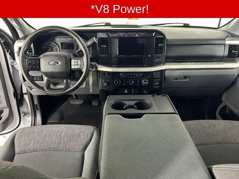 Used 2024 Ford F250 XLT image 8