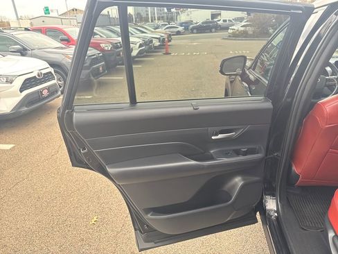 Used 2024 Toyota Grand Highlander AWD Hybrid image 38