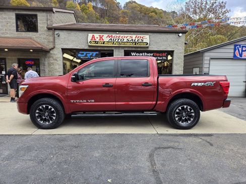 Used 2019 Nissan Titan PRO-4X image 5