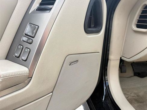 Used 2005 Cadillac XLR RWD image 23