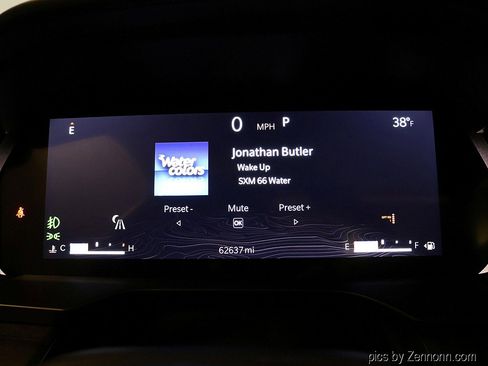 Used 2022 Jeep Grand Cherokee Overland w/ Adv Protech Group III image 17