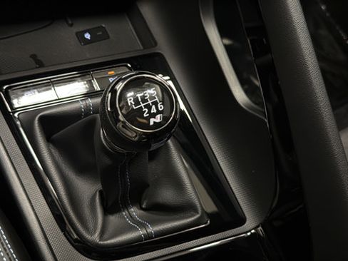 Used 2025 Hyundai Elantra N FWD image 18