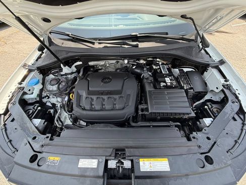 Used 2023 Volkswagen Tiguan SE R-Line FWD image 27