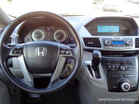 Used 2011 Honda Odyssey EX image 9